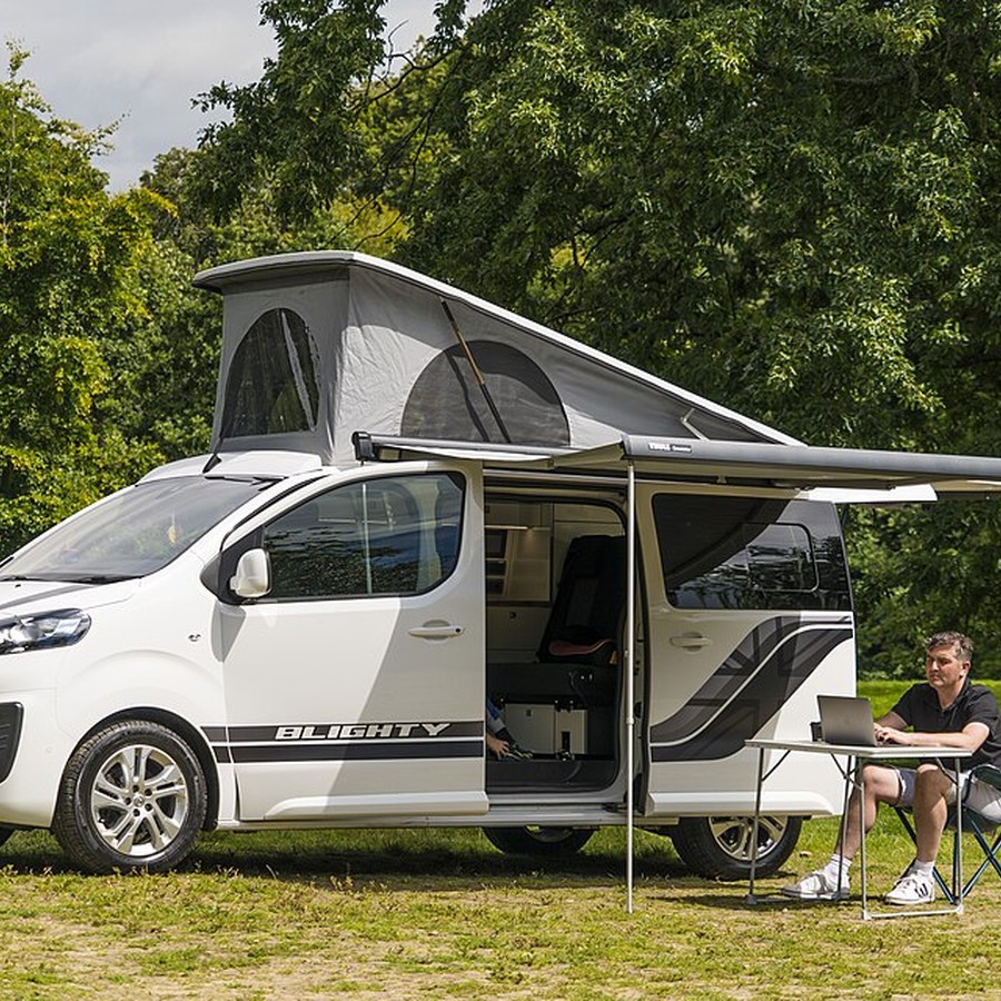 Representative photograph of this type of equipment; not the exact 270° 4x4 Vehicle Awning